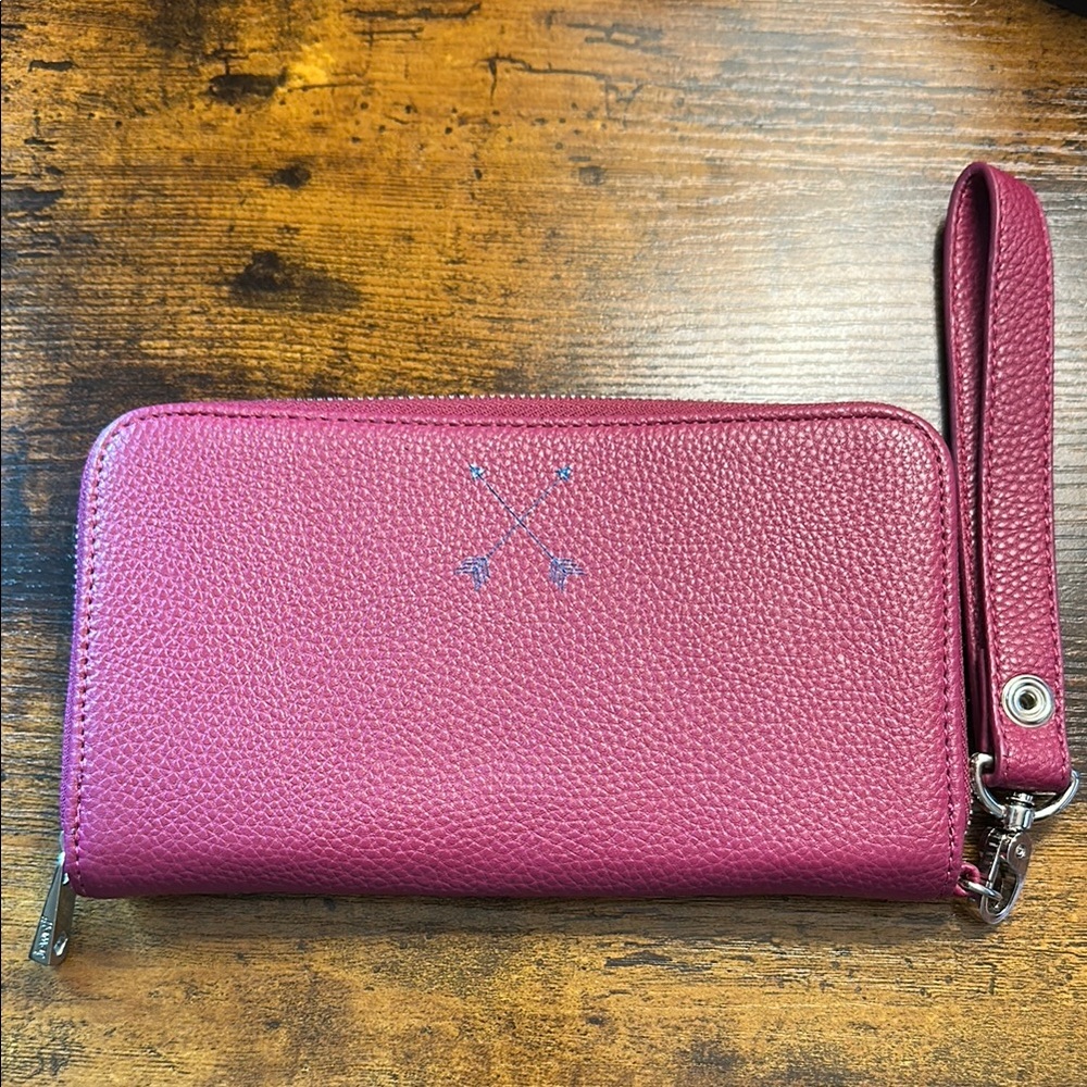 Thirty-One Berry Wristlet Wallet
